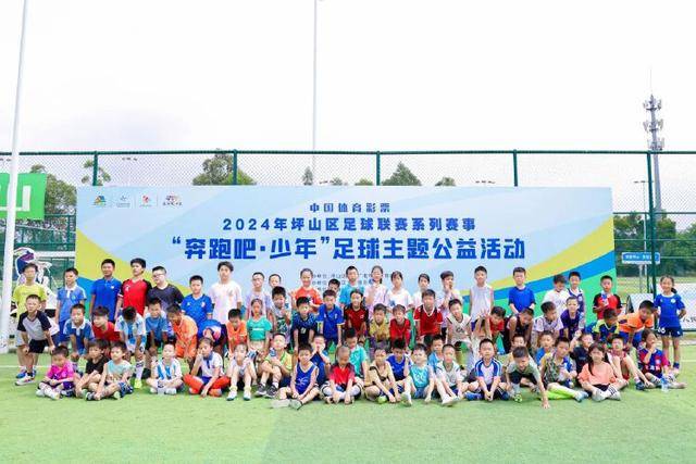 纽卡出售三大核心，转会收入达2.75亿欧，教练埃迪·豪辞职